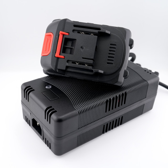 18V充電式無油空壓機｜3L儲氣桶｜最高0.8MPa｜手提式｜110V插電｜牧田電池
